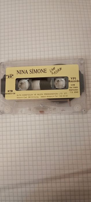 Nina Simone Live & Kickin-Cassete audio