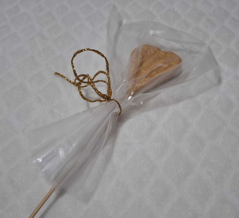 Praca plastyczna, Złote serce, ozdoba, 4,5x27cm (Handmade)