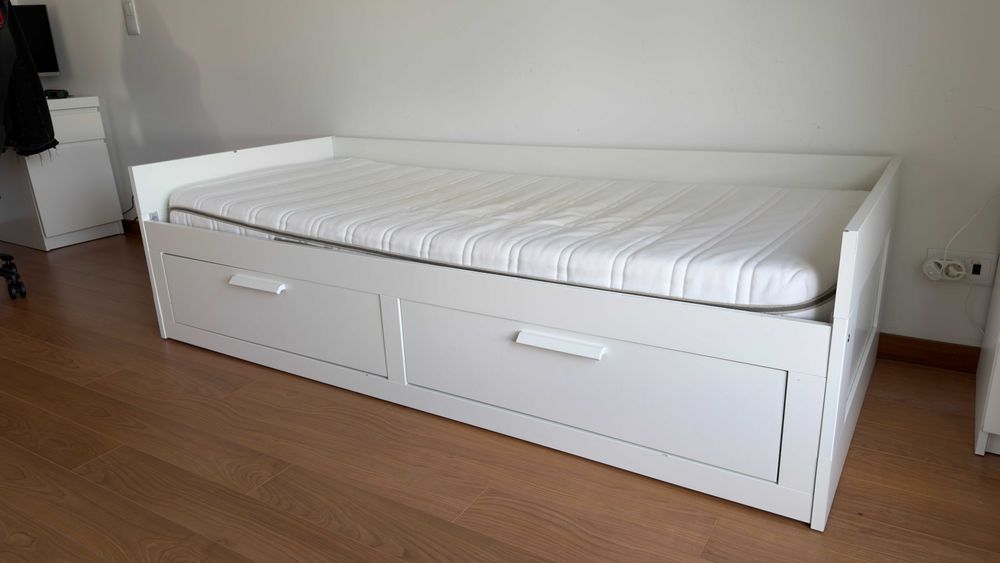 Cama IKEA Brimnes 200x80 cm com Colchão Incluído