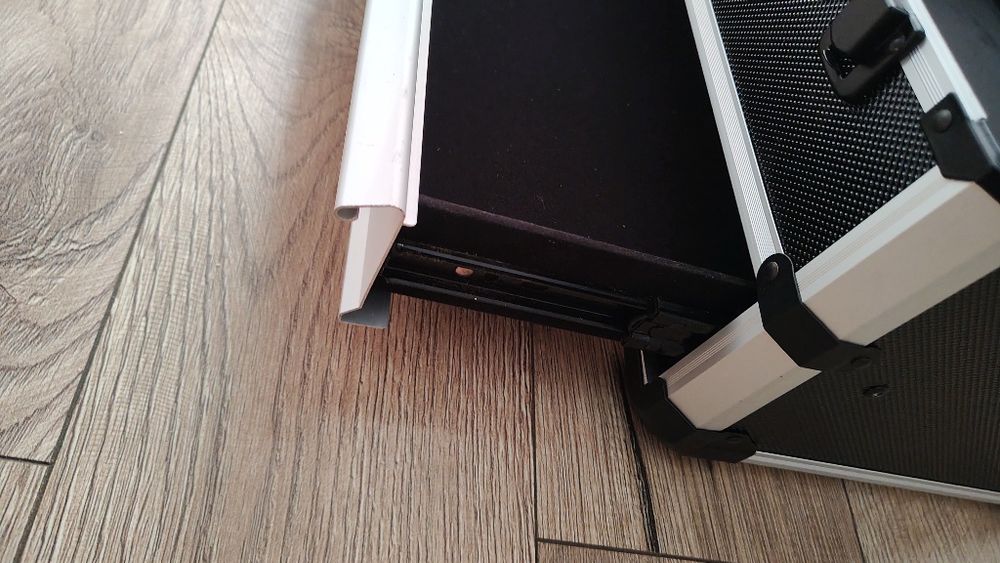 Skrzynka narzędziowa Aluminium Case Organizer Kufer