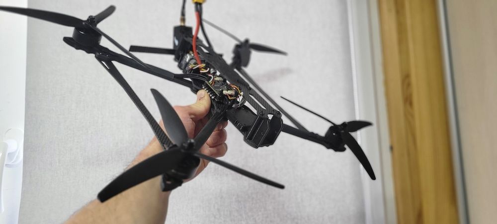 fpv дрон батон  8 дюймовий без камери