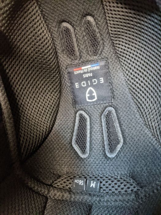 Шолом Egide carbon 56 см