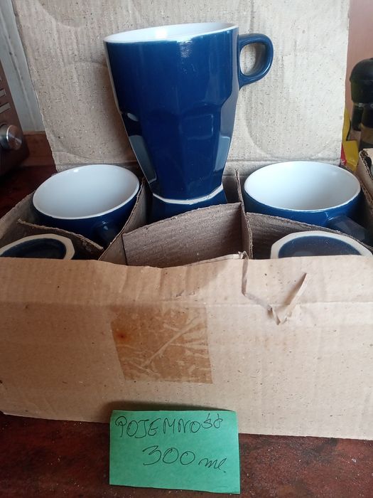 Kubki ceramiczne.