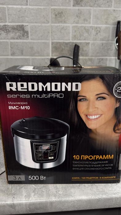 Мультиварка REDWOND RMC-M10 White