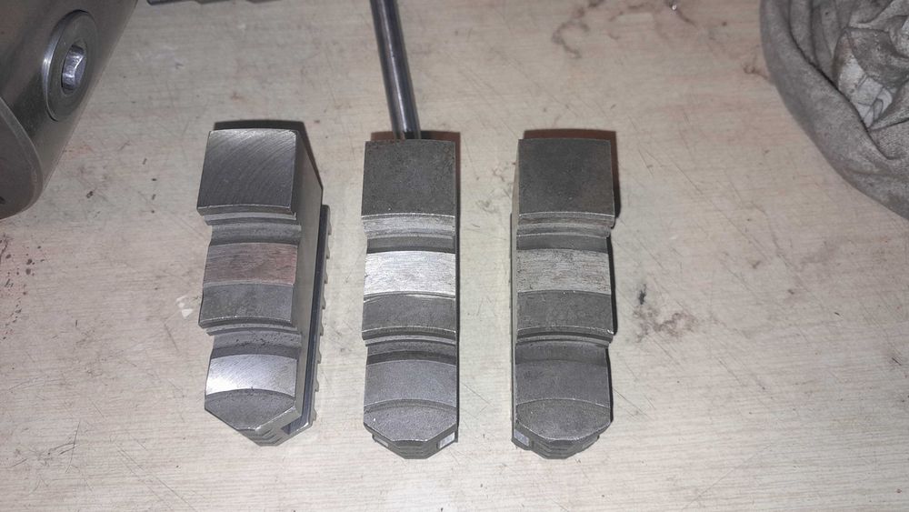 Uchwyt tokarki 200 mm