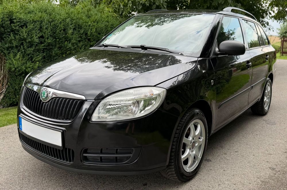 Skoda Fabia Škoda Fabia II Kombi 1.2 HTP – 2010 r. Sprowadzona