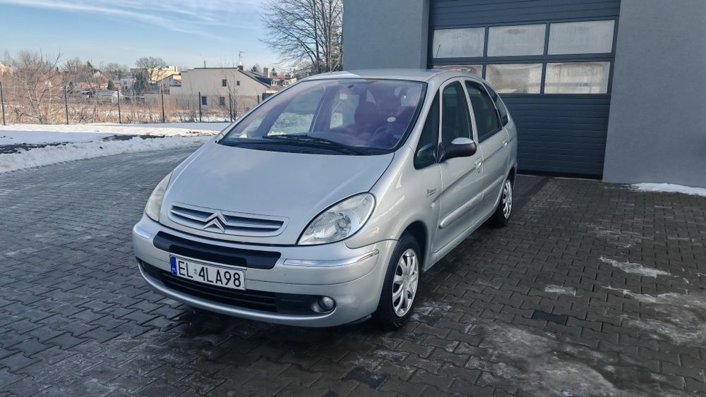 Xara Picasso OC do sierpnia