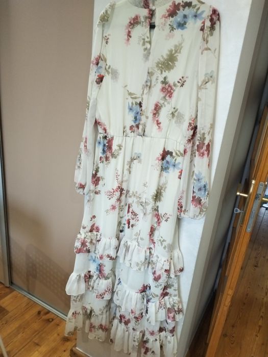 Reserved piękna długa sukienka rozmiar L