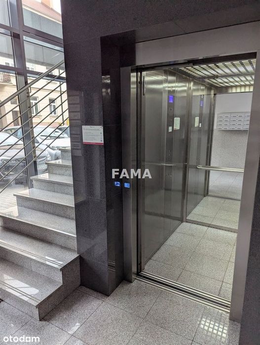 Centrum, teren zamknięty, 3-pok., 50 m2, miejsce p