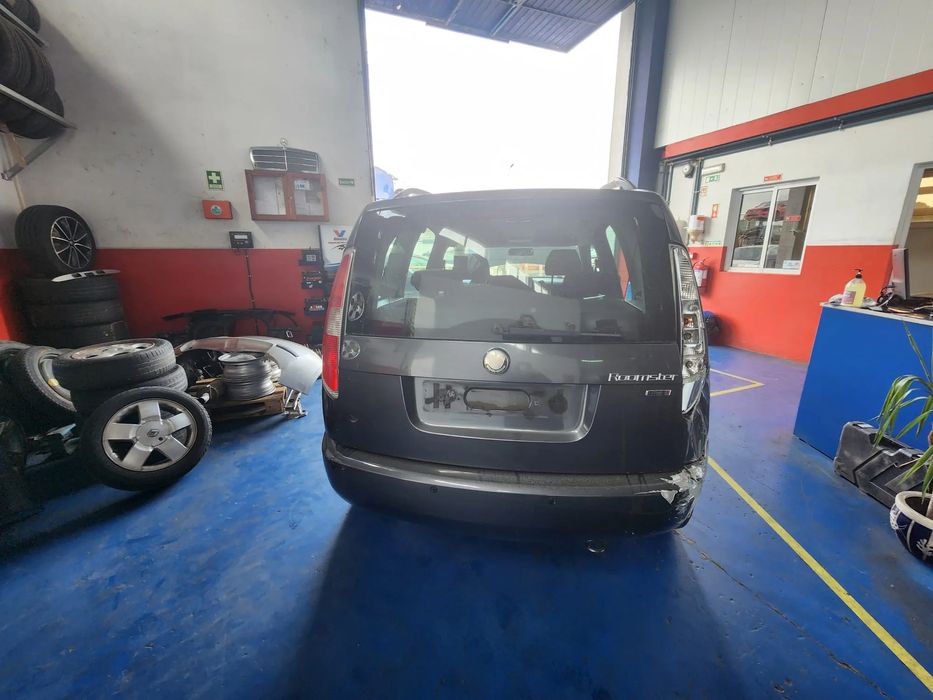 Skoda Roomster 1.2 HTP de 2006 ás peças. (