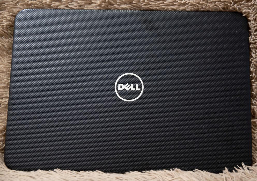 Dell Inspiron 3521 15,6' 8GB SSD 128GB дискретна відеокарта 2GB 3584