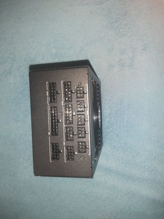 Fonte Riatoro 1200w (avariada)