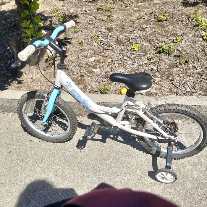Bicicleta nova de criança
