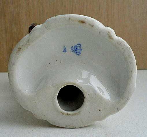 "АНГЕЛ" красивая фарфоровая статуэтка Германия "LIPPELSDORF"