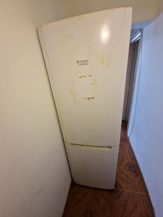 Vendo , o único defeito é o exterior.