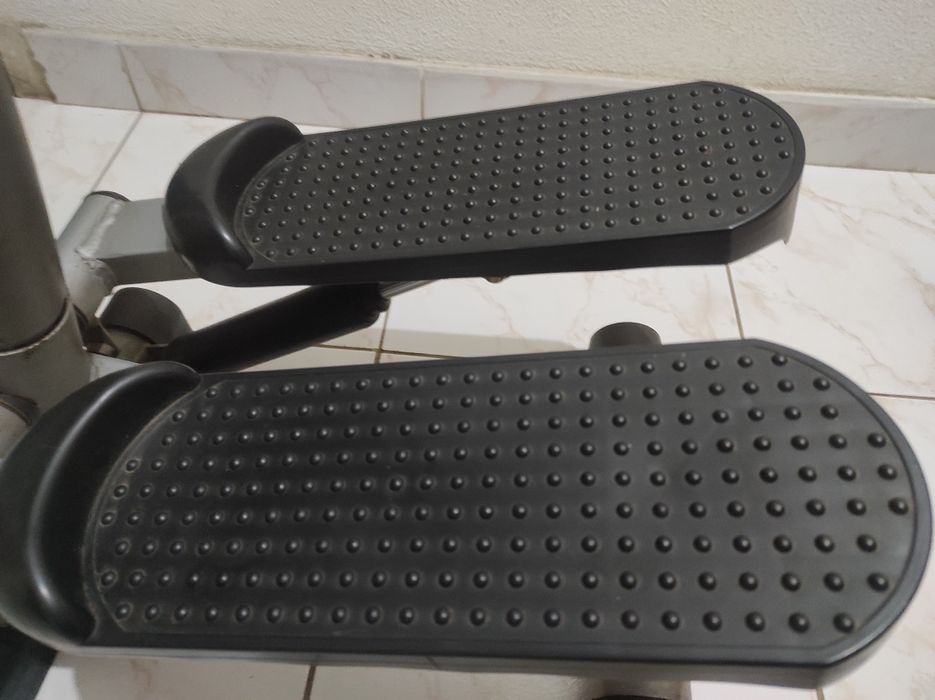 Step com apoio de mãos