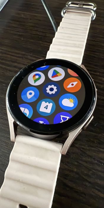 Смарт-годинник Samsung