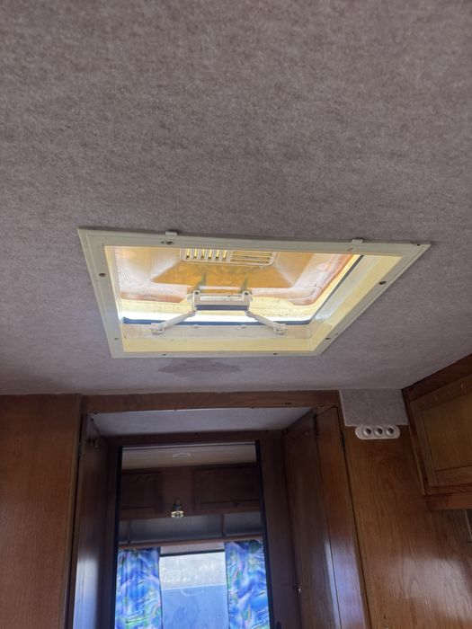 Кемпер дім на колесах