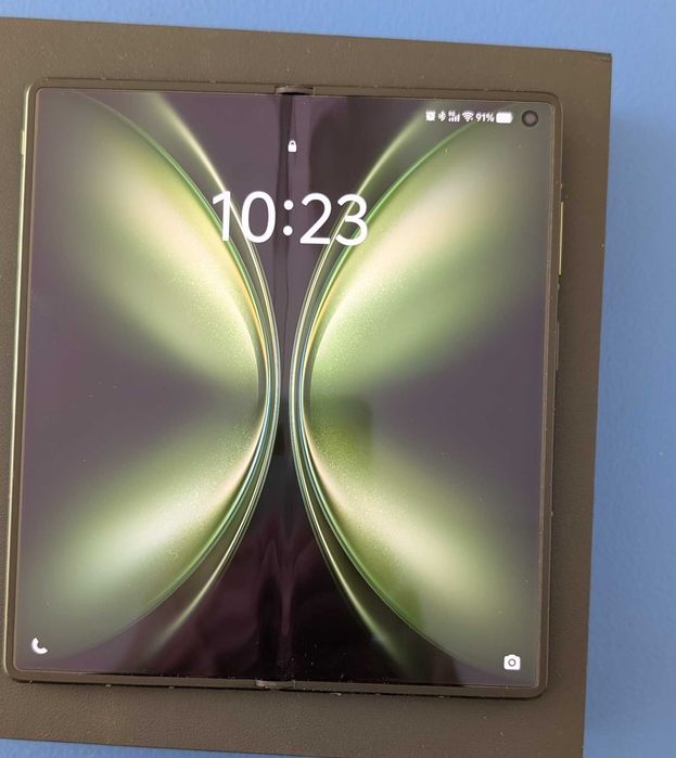 Vivo X Fold5 - 5G - Leve e fino - Como Novo