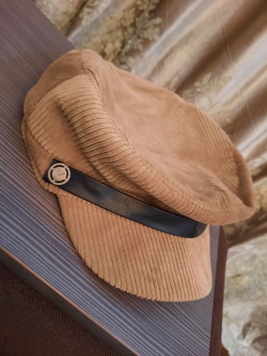 Вельветовая шапка