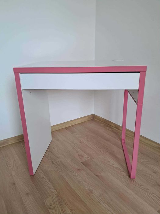 Biurko IKEA MICKE biało-różowe