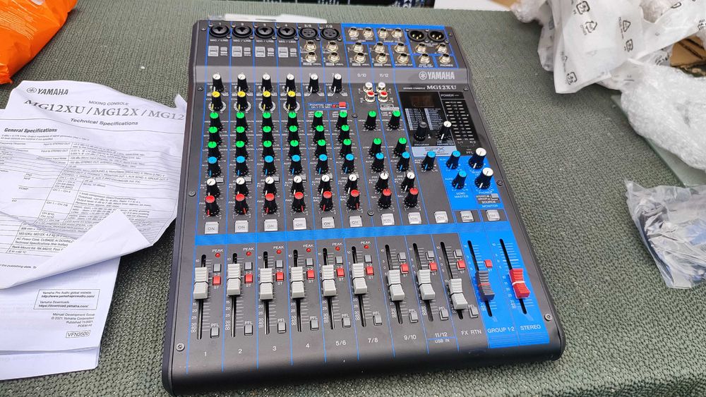 Yamaha MG12XU mikser analogowy USB efekty SPX D-PRE