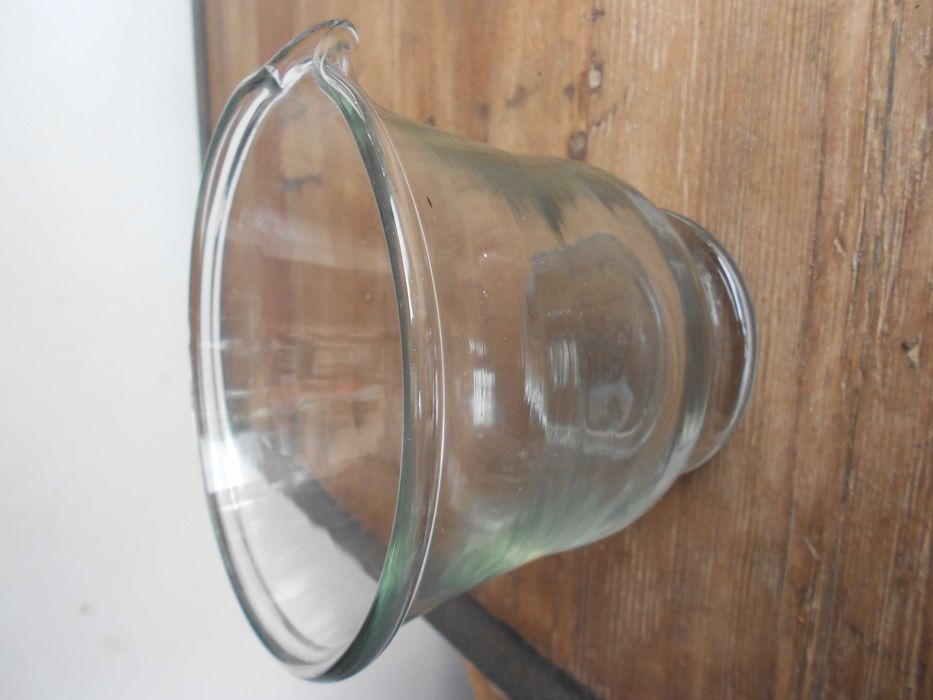 Almofariz farmacia em vidro muito antigo