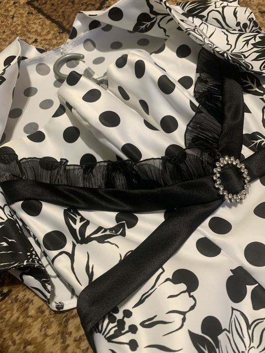 Святкова пишна сукня з корсетом та болеро для дівчинки на випускний