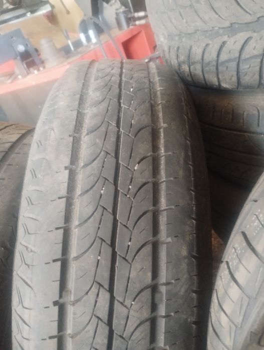 205 65 15 шини semperit комплект 3000 гр