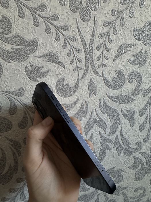 IPhone 12 Black 64 GB