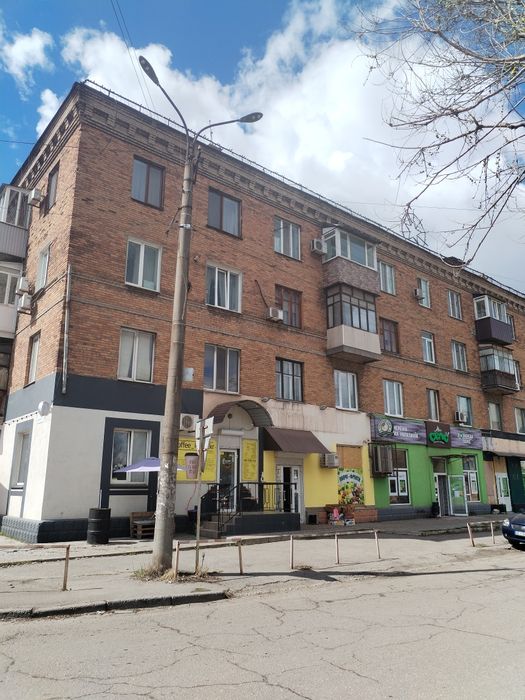 Продам 2х кімнатну "сталінку" по Криворіжсталі 54.
