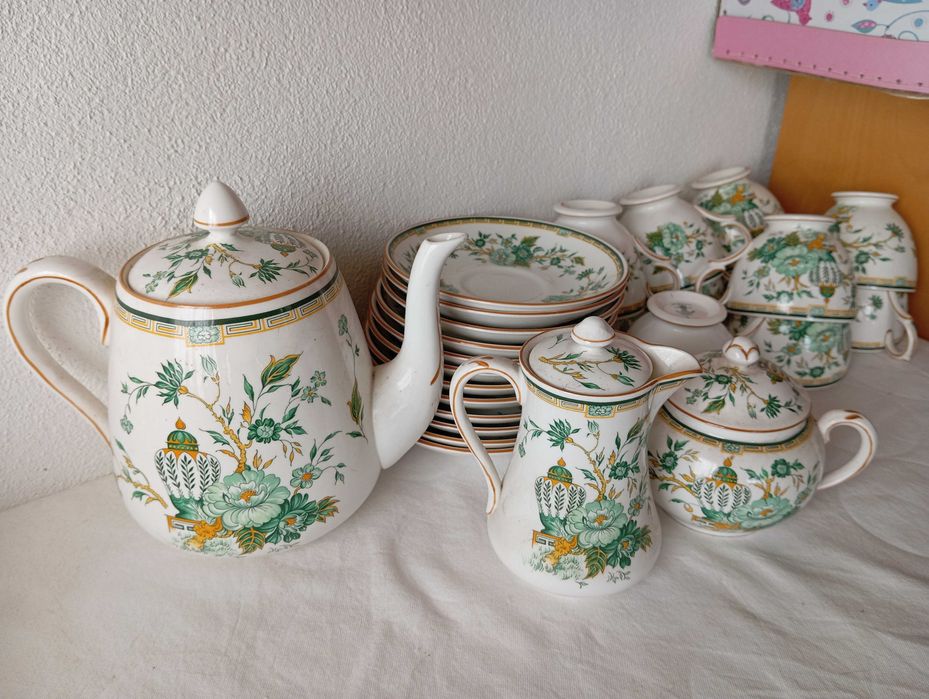 Conjunto Crown Staffordshire