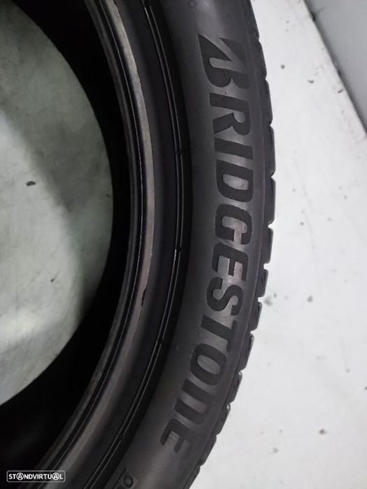 2 pneus semi novos 245-40r19 bridgestone - oferta dos portes