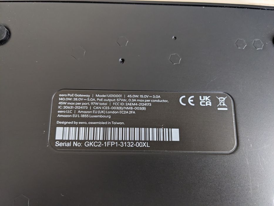 Amazon Eero Gateway 10 портовий світч з PoE 10GBE