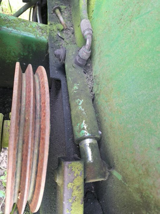Okazyjna wyprzedaż Czesci sieczkarni john deere 6710  od 2zł/kg ,Goodyear 800/65 x32