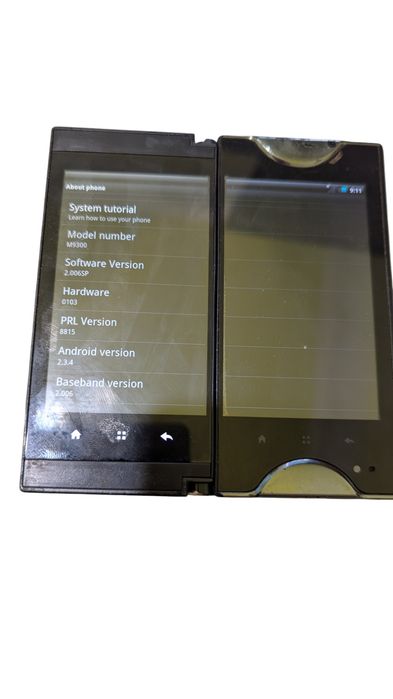 Kyocera m9300 (Первый телефон с двумя экранами)
