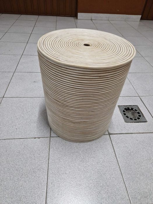 Cesto de roupa suja branco