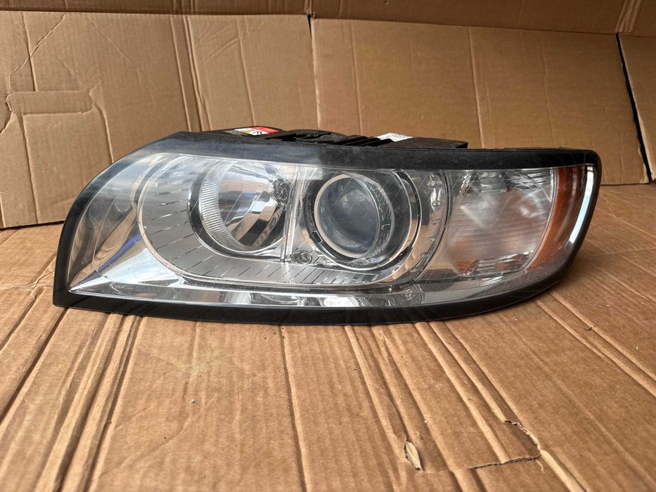 VOLVO V50,S40 Lift Xenon skrętny europa 31265,709