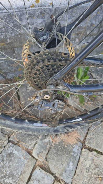 Bicicleta BTT Specialized Rockhopper (Rodas 26") - Travões de Disco
