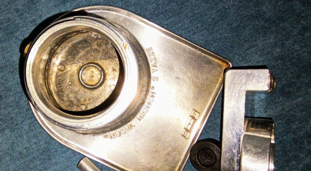 Cafeteira rara e antiga ferro fundido modelo Mignon Anos 60