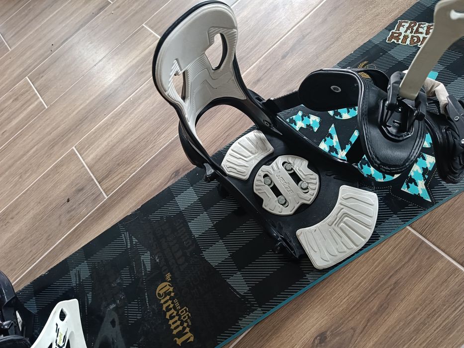 Deska snowboardowa Rossignol Circuit Wide z wiązaniami
