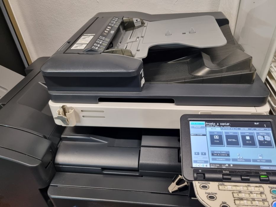 Impressora konica c652 com finalizador