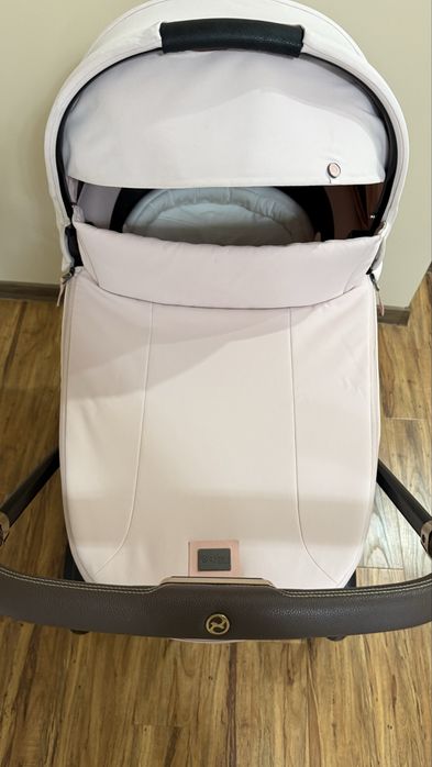 Cybex Priam 4.0 на  шасі Rose Gold