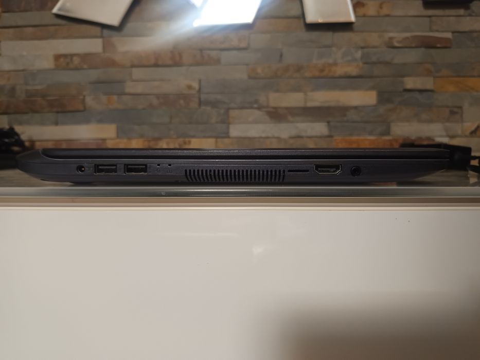 Portátil ASUS / 8GB RAM / SSD M.2 120GB + HDD 500GB