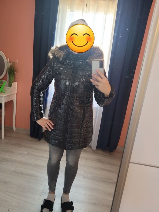 Czarny płaszczyk błyszczący M