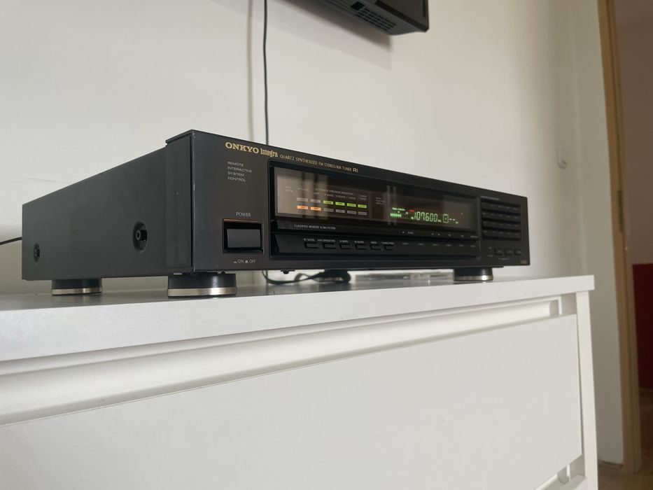 Onkyo integra T-4650 vintage tuner
