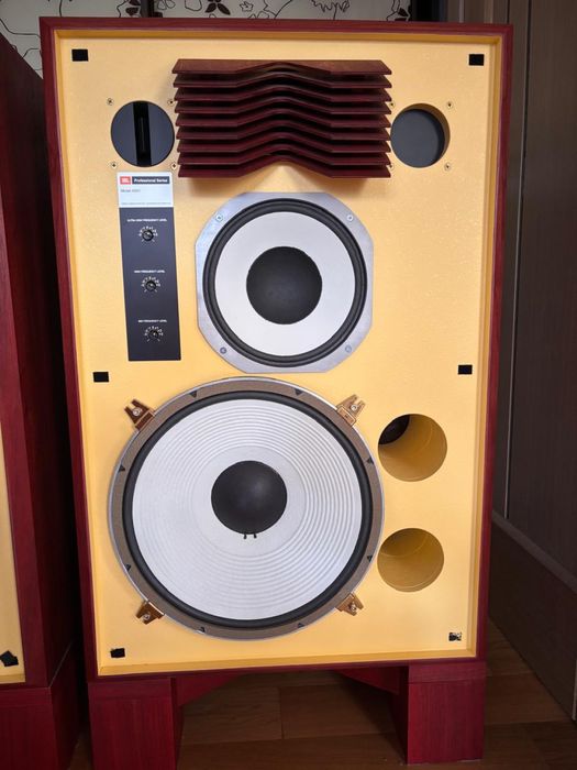 Легендарна акустика JBL 4341