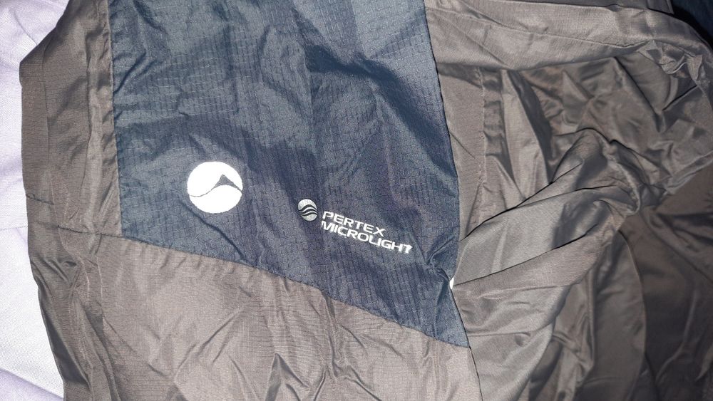 Нова вітровка Montane Featherlite Smock