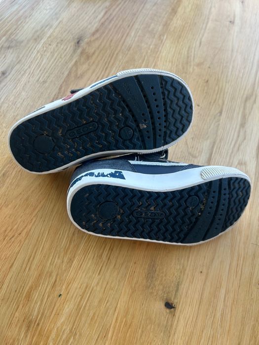 Geox sneakersy dziecięce rozmiar 25