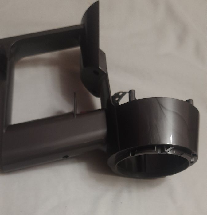 Корпуси сумісні з   пилососами Dyson V8 V7 та V10 V11